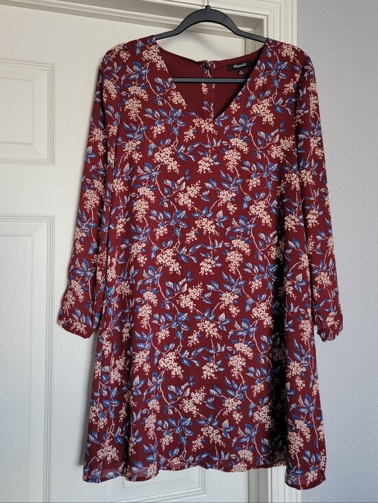 Madewell Dresses & Skirts - Madewell Burgundy Floral V-Neck Dress with Blue and Cream Print